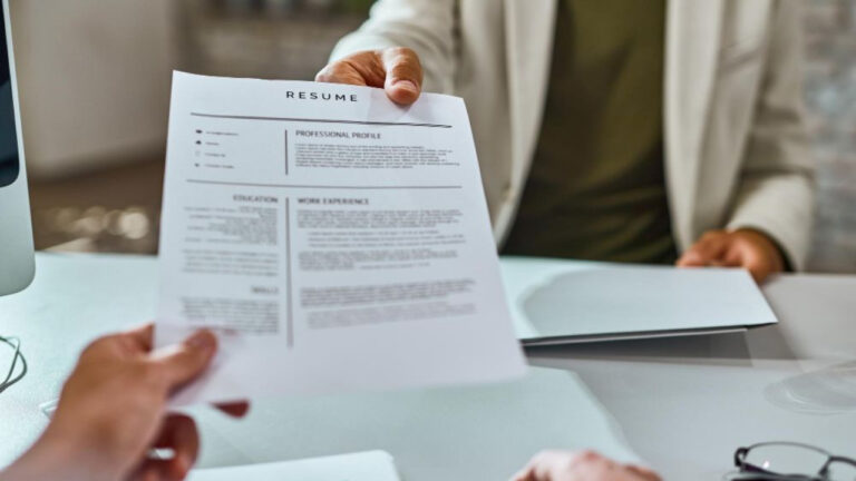 Hiring? How to Get Tons of Resumes from the Very Best Candidates